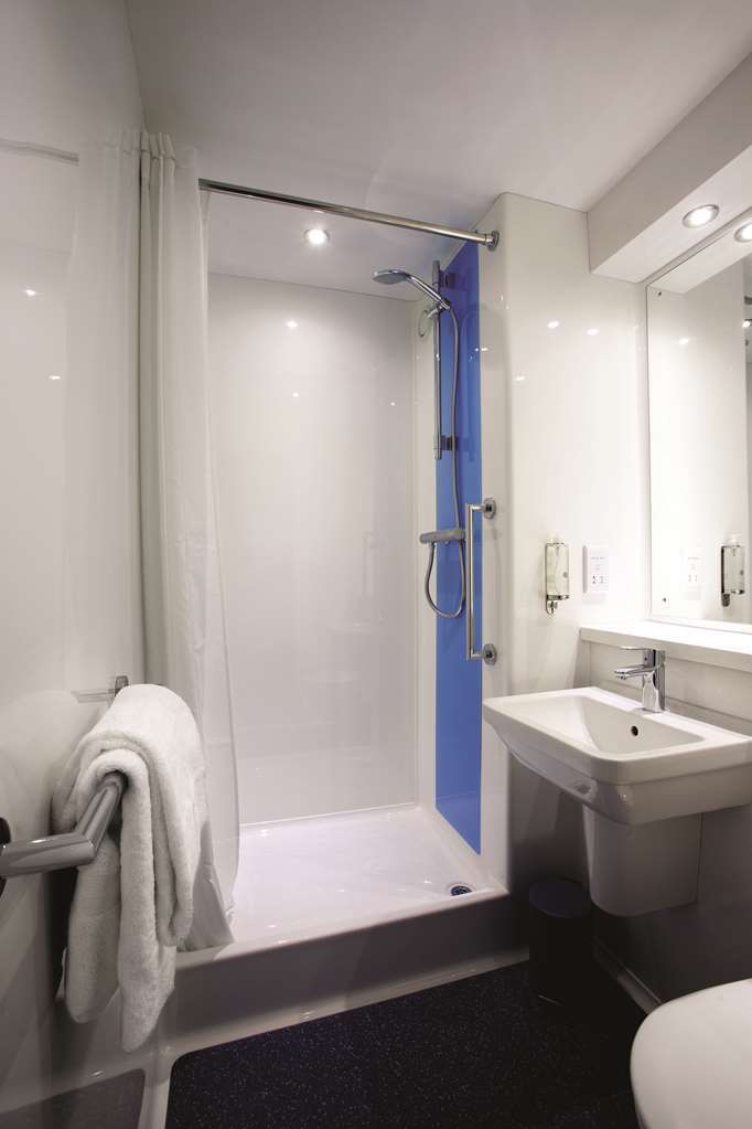 Travelodge Staines Værelse billede