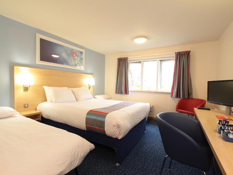 Travelodge Staines Eksteriør billede