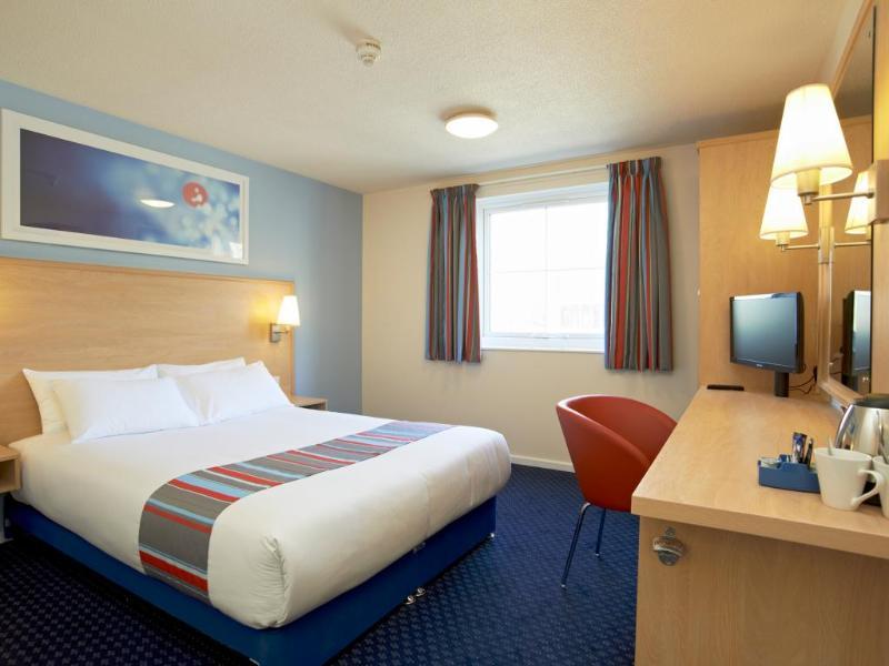 Travelodge Staines Eksteriør billede