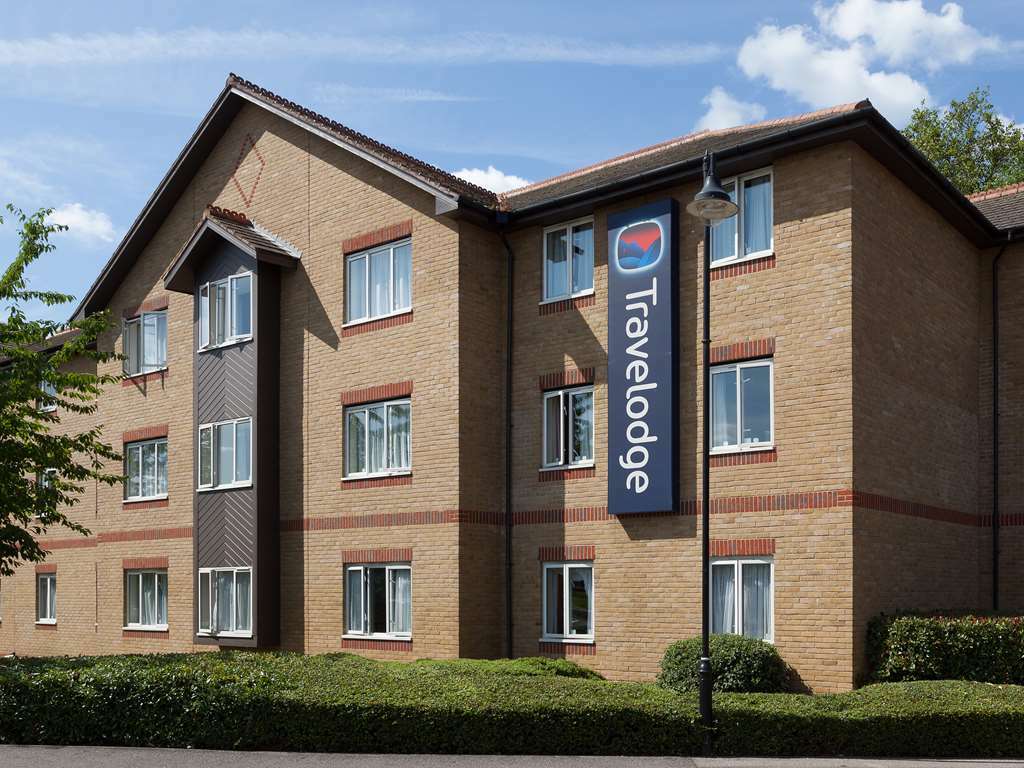 Travelodge Staines Eksteriør billede