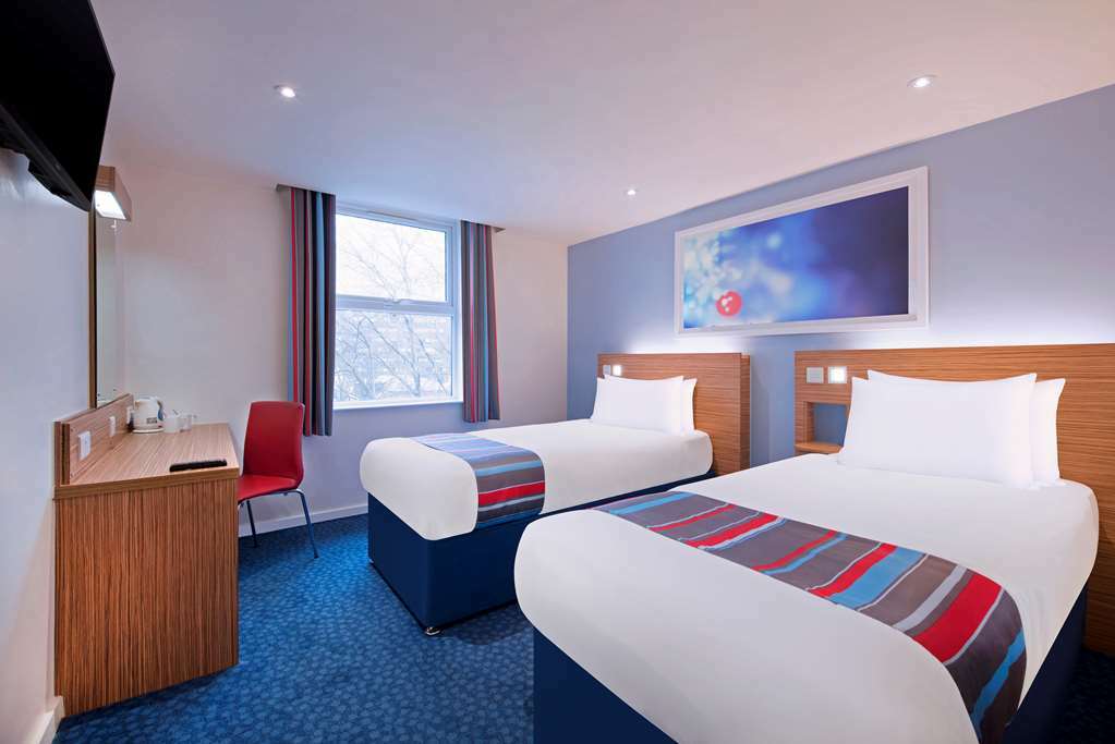 Travelodge Staines Værelse billede